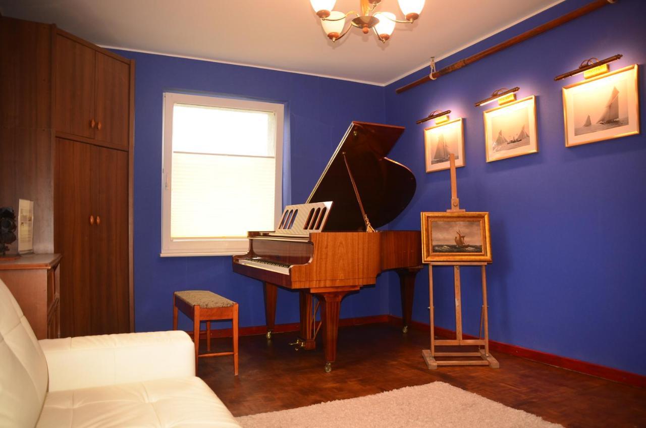 Apartament Dark Amber- 3 Rooms Grand Piano Swinoujscie Exterior foto
